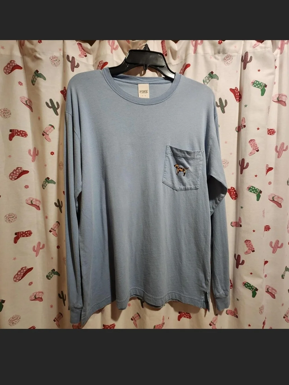 SZ MED VS PINK LEOPARD CAMPUS TEE.